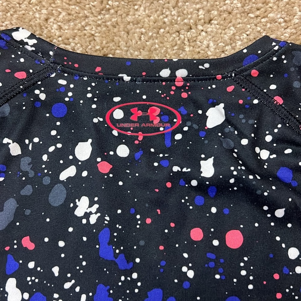 Under Armour Kids Paint Splatter Active Tee - Black and Pink Size Youth Medium - Picture 5 of 6